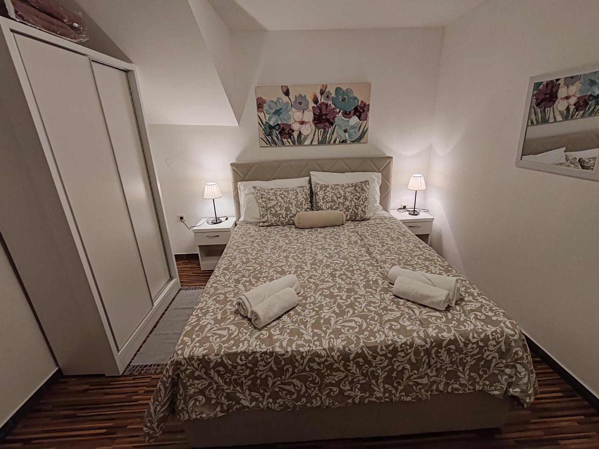 Apartament Dumic *